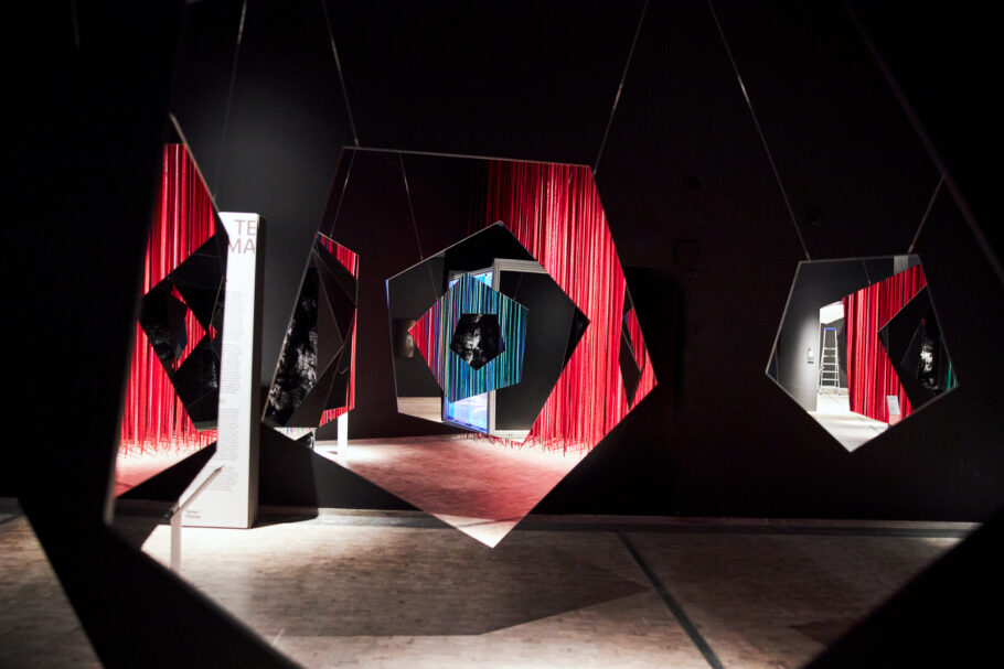 Pentagonal Mirror Tunnel, Olafur Eliasson, 2018